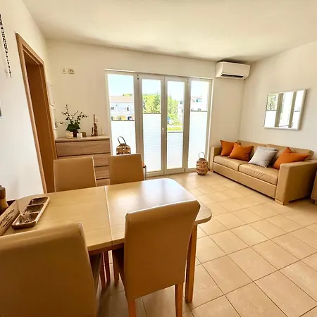 Apartman First Line Seaside Calm In Mirca - 30m From The Adriatic Mirce