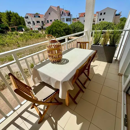Apartman First Line Seaside Calm In Mirca - 30m From The Adriatic *