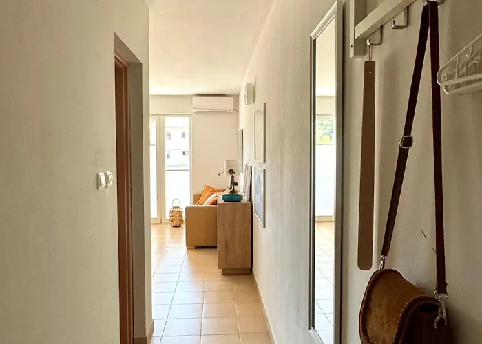 First Line Seaside Calm In Mirca - 30m From The Adriatic Apartman *
